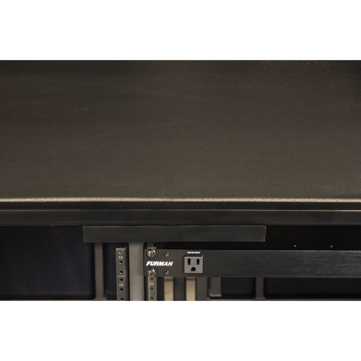 Performance Carts Double Mixer Cart PCM-200 Close-up